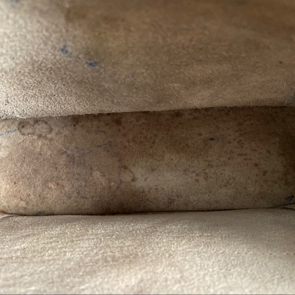 SOLD - Authentic Vintage Dooney & Bourke - Picture 4 of 7